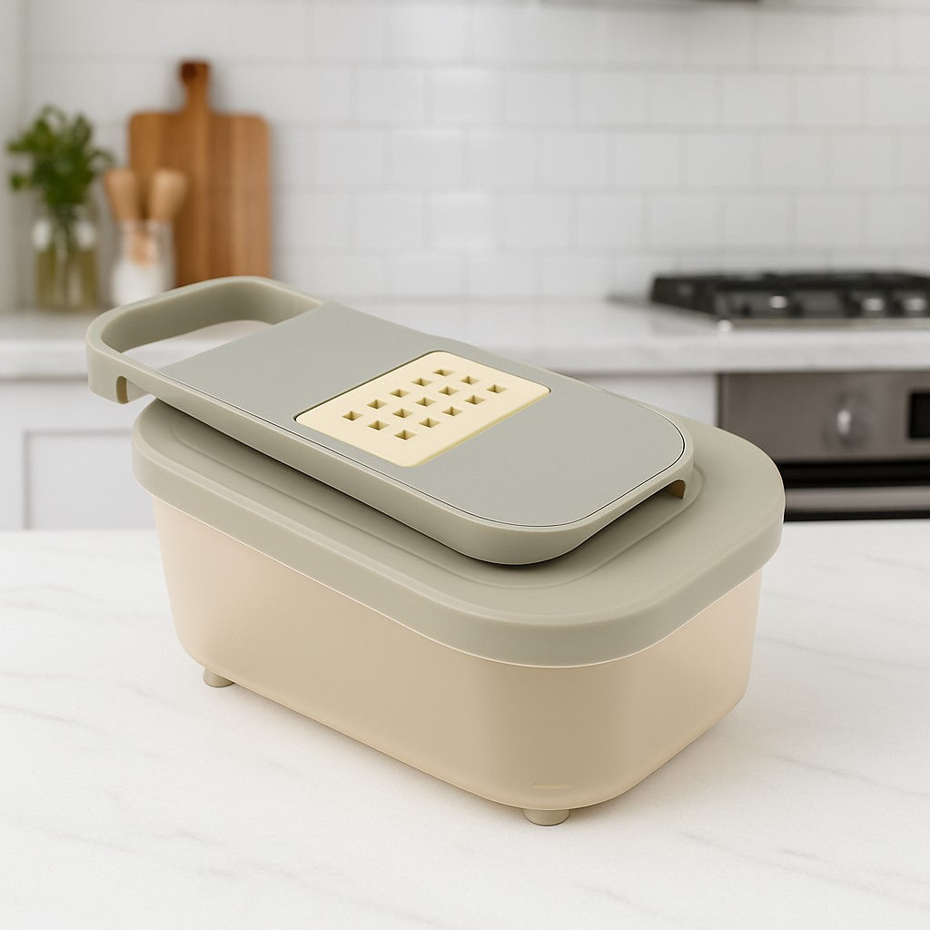 un coupe legume manuel sur un plan de travail