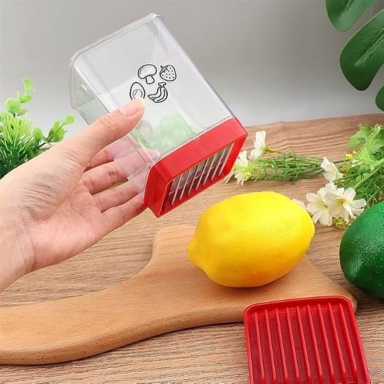 coupe légumes avec un recipient