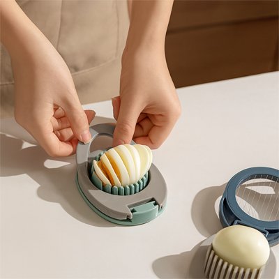  couper des oeufs avec un Coupe oeuf 