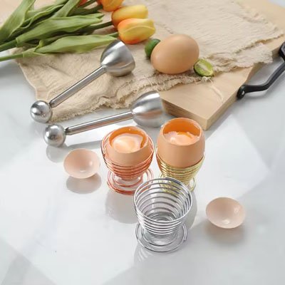 couper la coque des oeufs avec un Coupe oeuf 