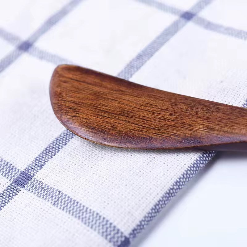un couteaux à beurre arrondie 