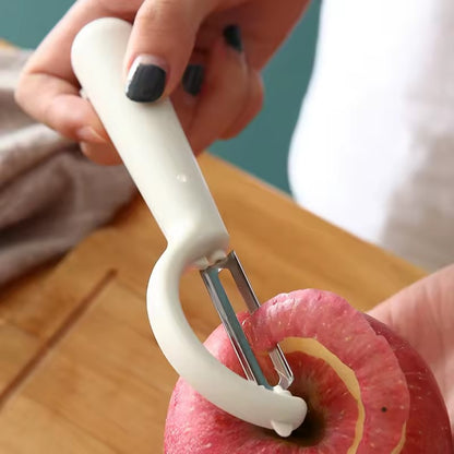 eplucher une pomme avec un eplucheur pomme 