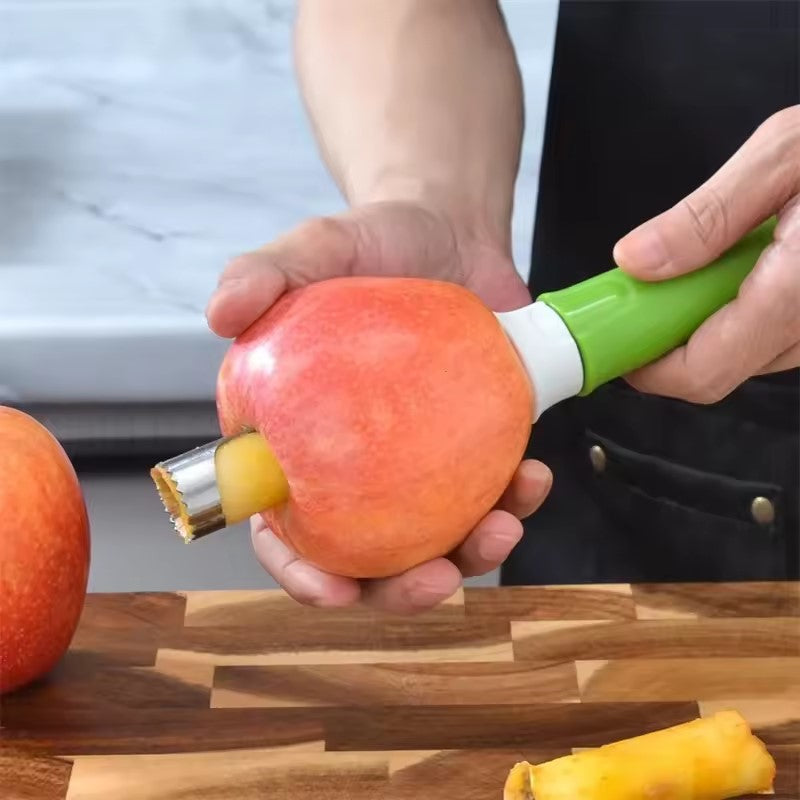 vider la pomme avec un eplucheur pomme 