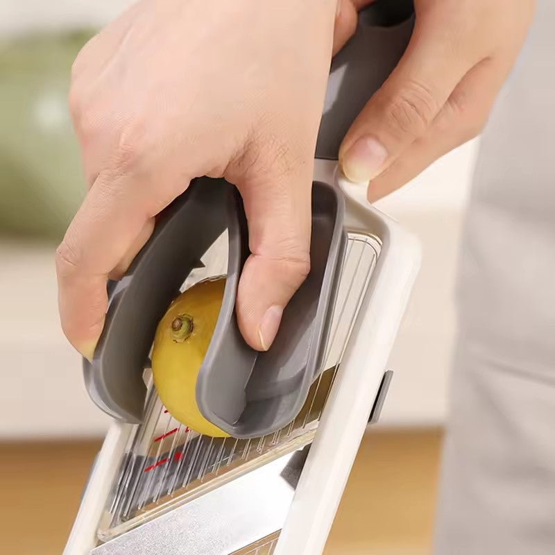 couper des citrons avec une mandoline cuisine 