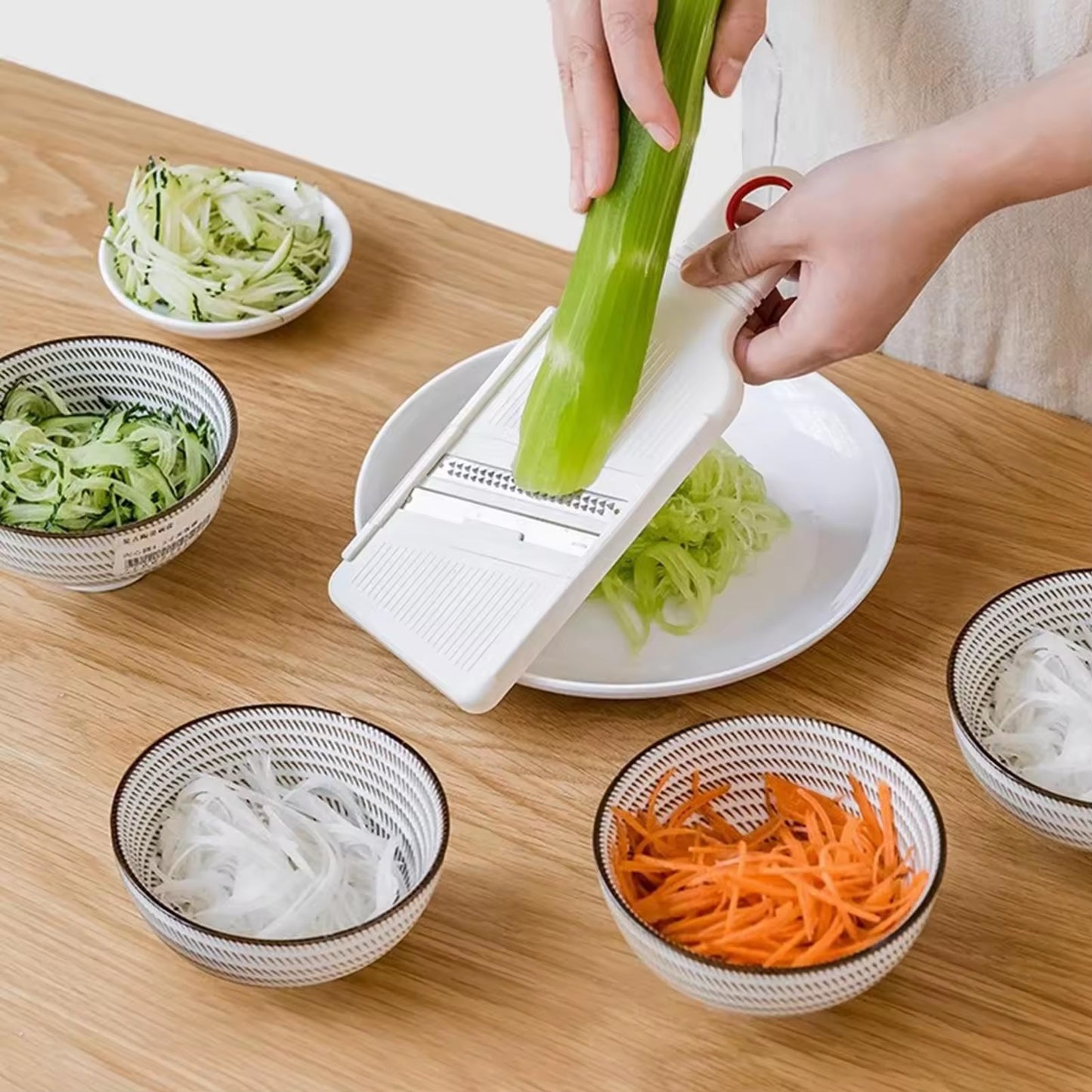 mandoline cuisine blanche 