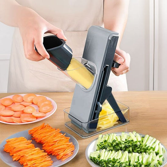 couper des pomme de terres avec une mandoline cuisine 