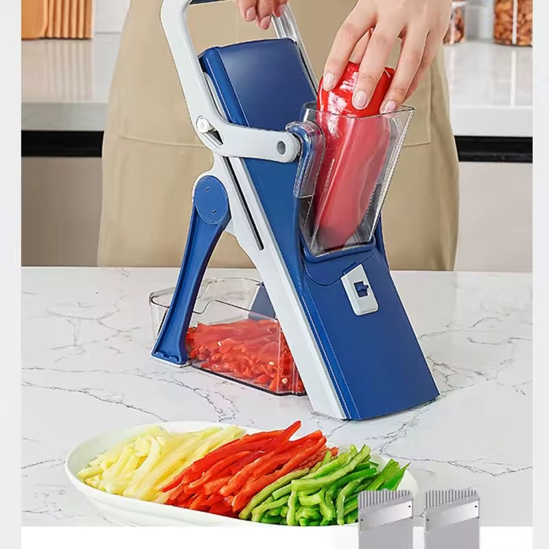 couper des poivrons avec une mandoline verticale 