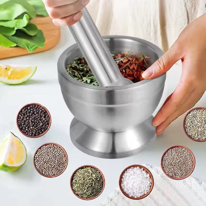 faire des epices avec un mortier pour cuisine 