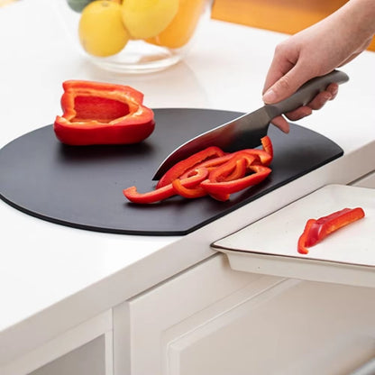 planche à découper la viande pour couper des poivrons 