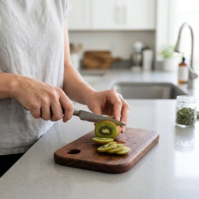 Planche à découper bois pour couper les carotte 