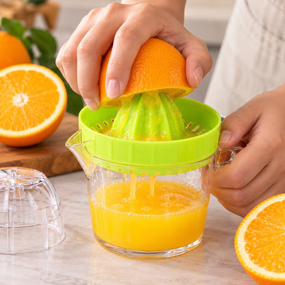 presser une orange avec un press agrume 
