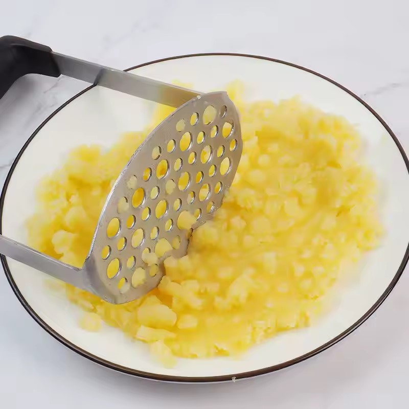 un presse purée de cuisine