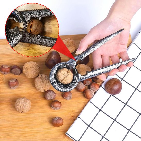 casser des noisettes avec un casse noix 
