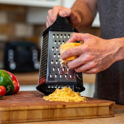 Râpe à fromage ergonomique 