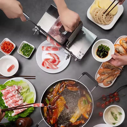 couper des saucisson avec une trancheuse à saucisson